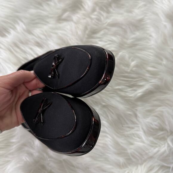 Stuart Weitzman | Womens Classic Slip-On Loafer Black Fabric Tortoise Trim Heels - Picture 4 of 9